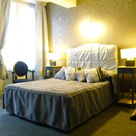 Hotel De La Banniere De France