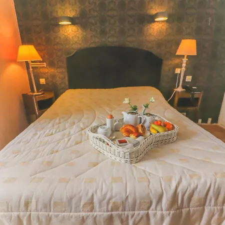 Hotel De La Banniere De France