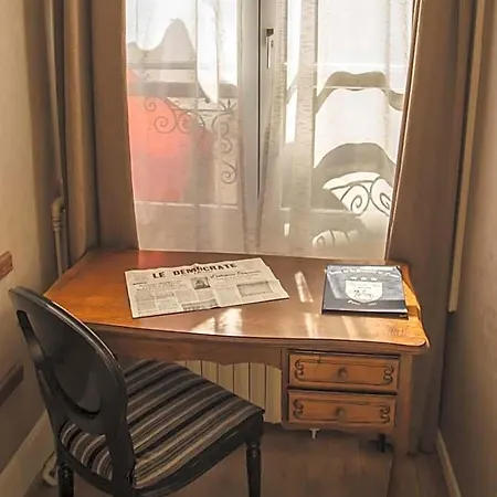 Hotel De La Banniere De France 3*