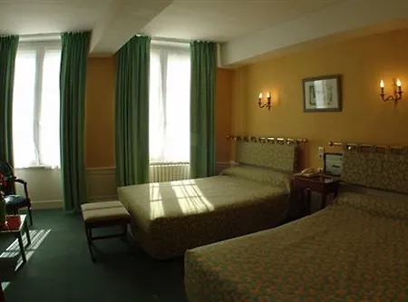 Hotel De La Banniere De France 3*