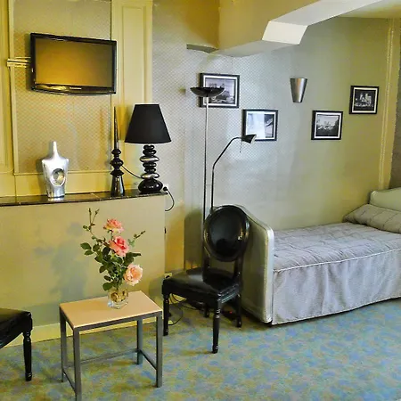 Hotel De La Banniere De France