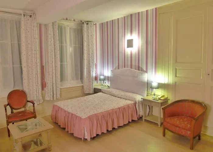 Hotel De La Banniere De France Laon