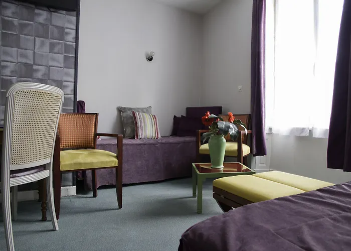 Hotel De La Banniere De France